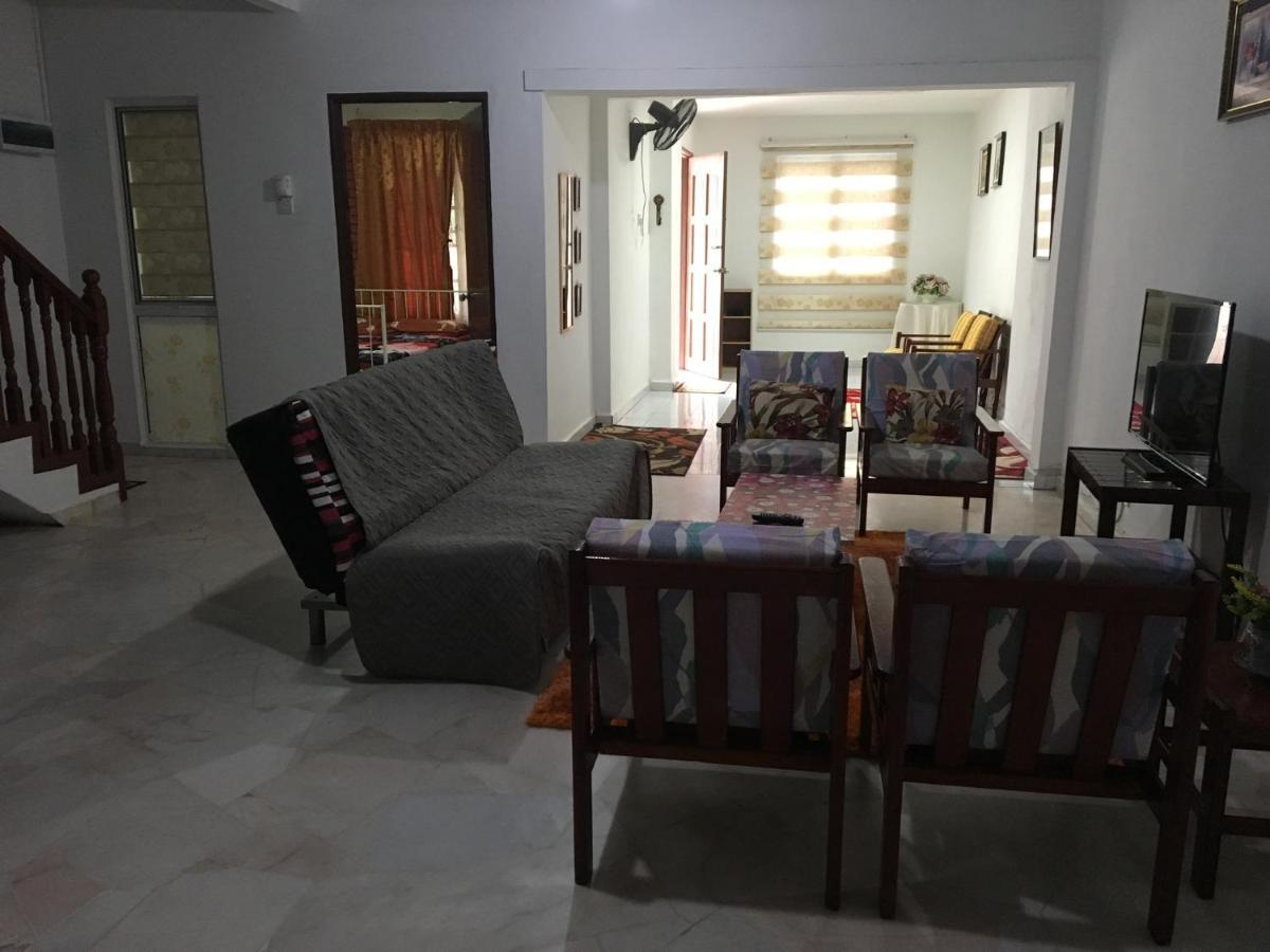 Rb Double Storey Bandar Tasik Selatan Homestay Kuala Lumpur Dış mekan fotoğraf