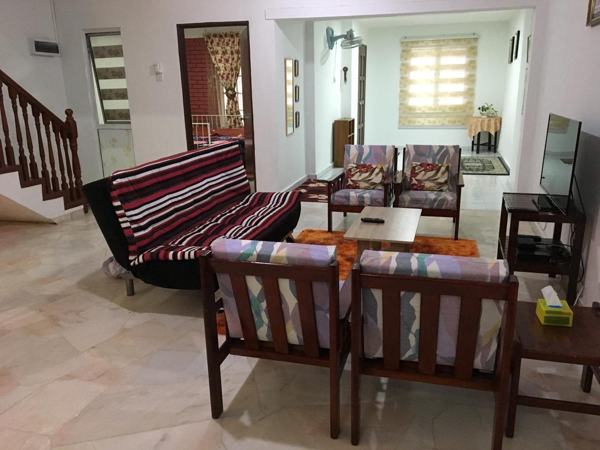 Rb Double Storey Bandar Tasik Selatan Homestay Kuala Lumpur Dış mekan fotoğraf